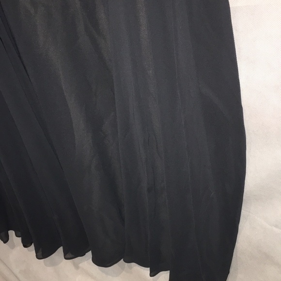 Xscape Evening Gown | Gray With Beaded Top | A-line | Size 10 - Picture 3 of 7